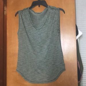 Lulu lemon top